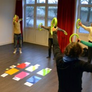 Bewegung mit den schwingenden Ringen